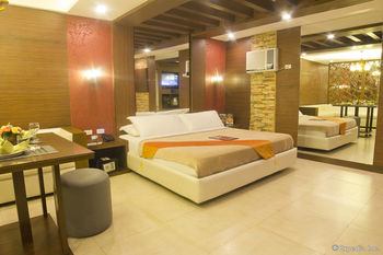Victoria Court Las Pinas 3*