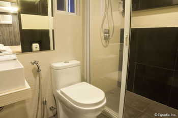 Victoria Court Las Pinas 3*