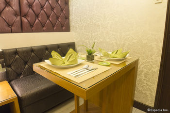 Victoria Court Las Pinas 3*