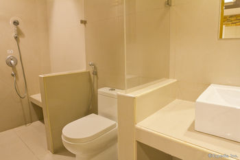 Victoria Court Las Pinas 3*