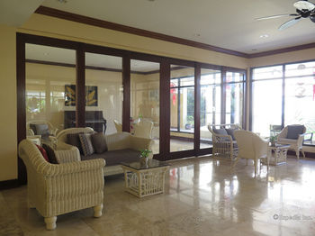 Vacation Hotel Cebu 3*