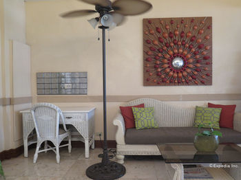 Vacation Hotel Cebu 3*