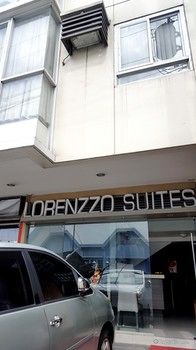 Lorenzzo Suites Hotel 2*