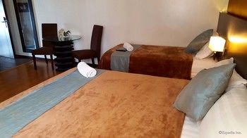 Lorenzzo Suites Hotel 2*