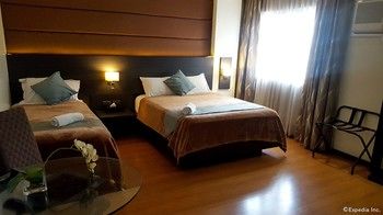 Lorenzzo Suites Hotel 2*