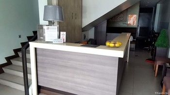 Lorenzzo Suites Hotel 2*