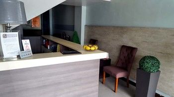 Lorenzzo Suites Hotel 2*