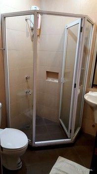 Lorenzzo Suites Hotel 2*