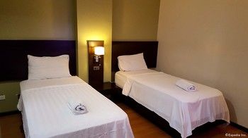 Lorenzzo Suites Hotel 2*