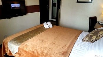 Lorenzzo Suites Hotel 2*