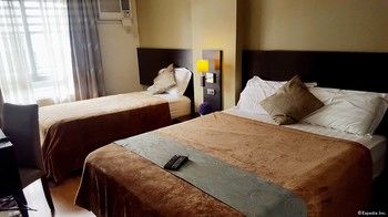 Lorenzzo Suites Hotel 2*