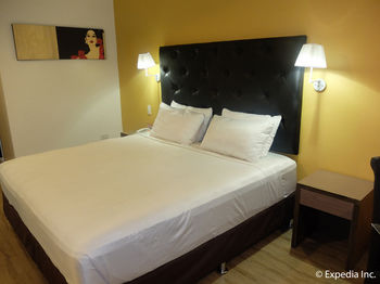 Apollonia Royale Hotel 3*