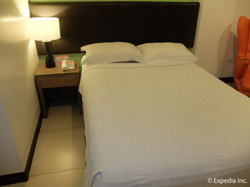 Apollonia Royale Hotel 3*
