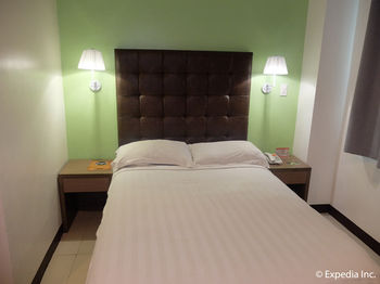 Apollonia Royale Hotel 3*