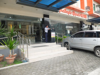 Apollonia Royale Hotel 3*