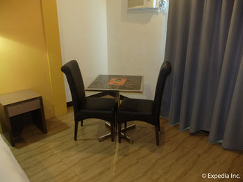 Apollonia Royale Hotel 3*