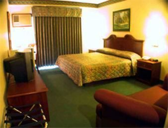 Real Family Hotel (formerly Days Hotel Batangas) 3*