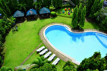 Real Family Hotel (formerly Days Hotel Batangas) 3*