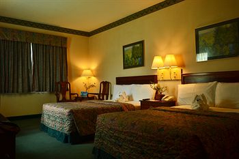 Real Family Hotel (formerly Days Hotel Batangas) 3*