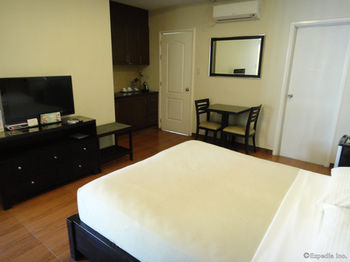 Prism Hotel 3*