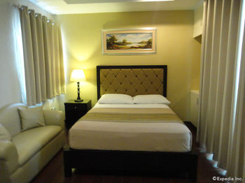 Prism Hotel 3*