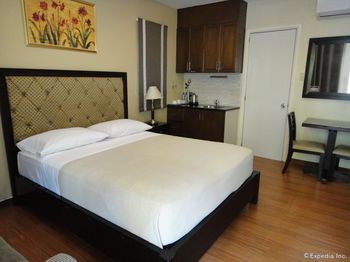 Prism Hotel 3*
