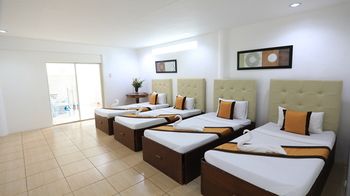Loreland Farm Resort 3*