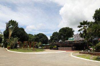 Loreland Farm Resort 3*