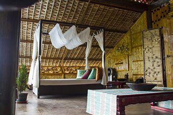 Loreland Farm Resort 3*
