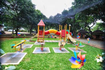 Loreland Farm Resort 3*