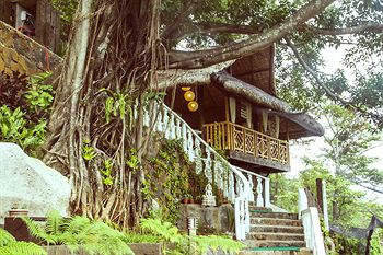 Loreland Farm Resort 3*