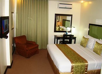 Azzurro Hotel 3*