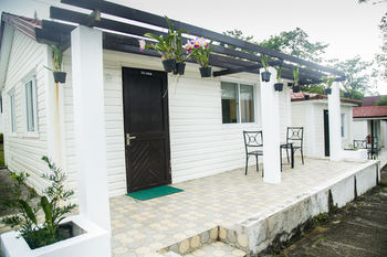 Forest Crest Nature Hotel and Resort 3*
