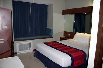 Microtel by Wyndham Eagle Ridge 3*