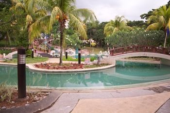 Microtel by Wyndham Eagle Ridge 3*