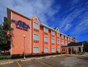 Microtel by Wyndham Eagle Ridge 3*