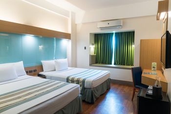 Microtel by Wyndham South Forbes near Nuvali 3*
