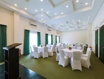 Microtel by Wyndham South Forbes near Nuvali 3*