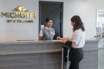 Microtel by Wyndham South Forbes near Nuvali 3*