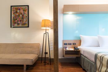 Microtel by Wyndham South Forbes near Nuvali 3*