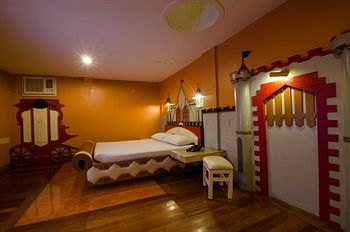 Victoria Court San Fernando - Pampanga 3*