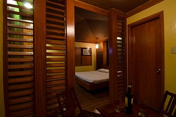 Victoria Court San Fernando - Pampanga 3*