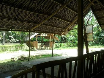 Nipa Hut Village 2*