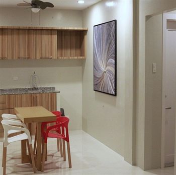Zpad Residences 2*
