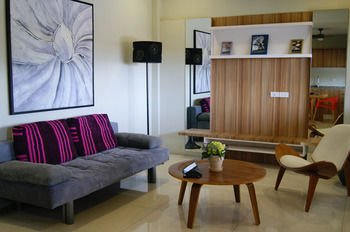 Zpad Residences 2*