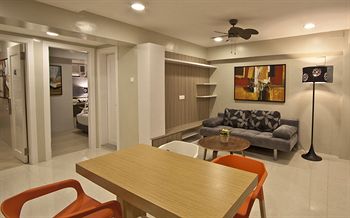 Zpad Residences 2*