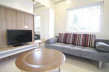 Zpad Residences 2*