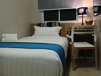 Zpad Residences 2*