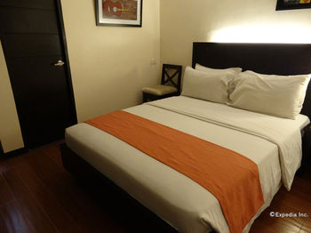 Hotel Esse Davao 3*