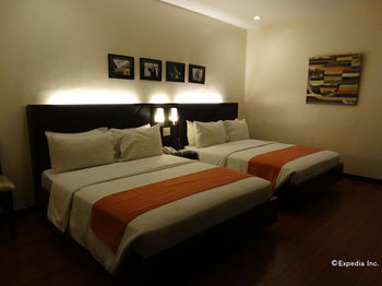 Hotel Esse Davao 3*